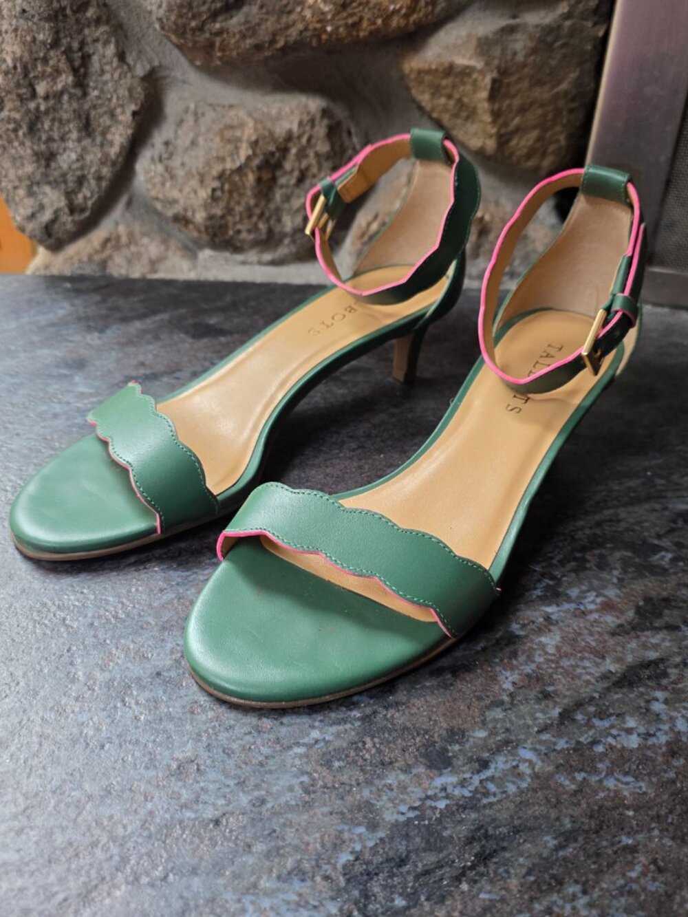 NWOT Talbots Green Leather Kitten Heels Size 7M